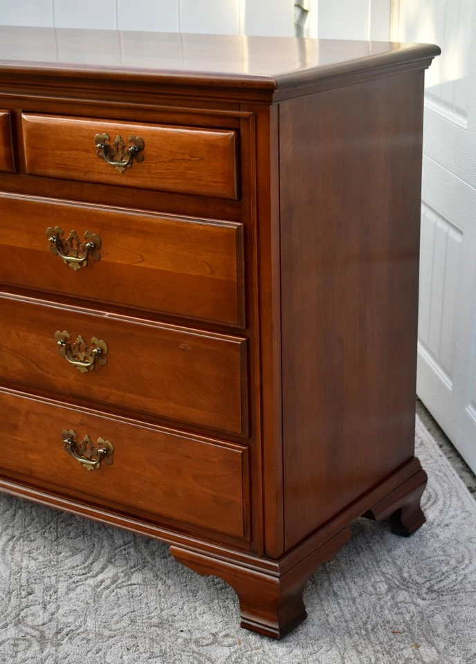Cómoda/cofre tradicional con soporte de nueve cajones Link-Taylor Cherry vintage Foto 2 de 4