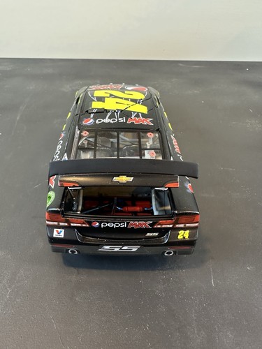 Jeff Gordon 2014 #24 Pepsi Max 1/24 NASCAR Diecast Chevy SS - Picture 4 of 8