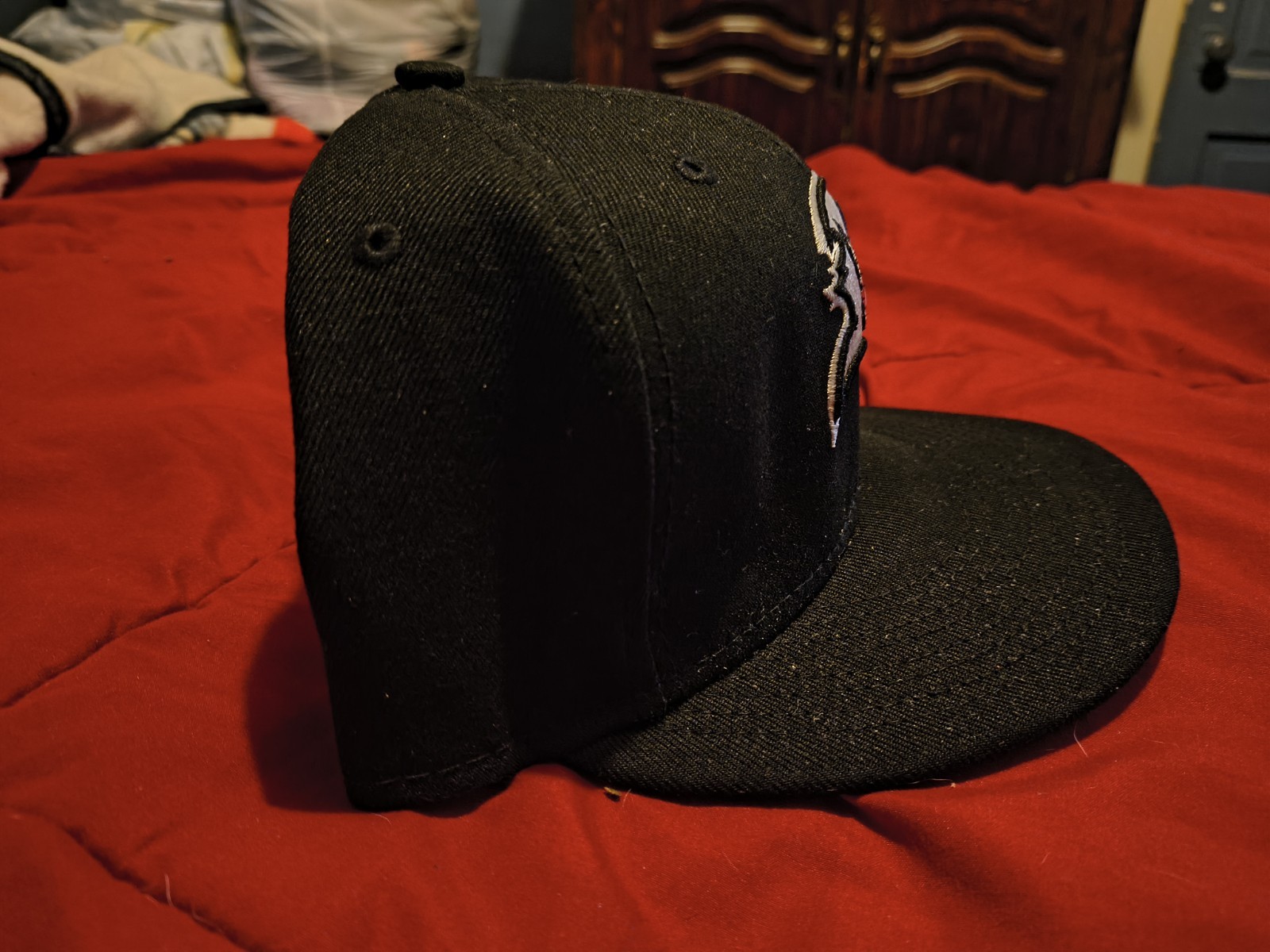 Picture 4 of 8