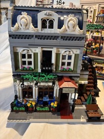LEGO Creator Expert: Parisian Restaurant (10243) Retired 95% Complete W/ Manual