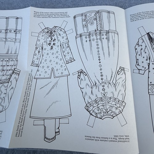 Juego de muñecas de papel vintage 1995 Peck Aubry Pocahontas 12 trajes historia EE. UU. completo - Imagen 7 de 16