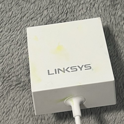 Linksys Velop WHW03 Tri-Band Whole Home Mesh Wi-Fi System Single Unit - Picture 9 of 10