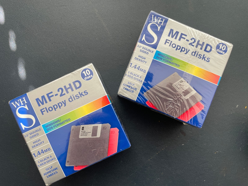 2x WHSmith Sealed Floppy Disks 3.5"x 10 Double Sided 1.44mb MF-2HD Dos Formatted