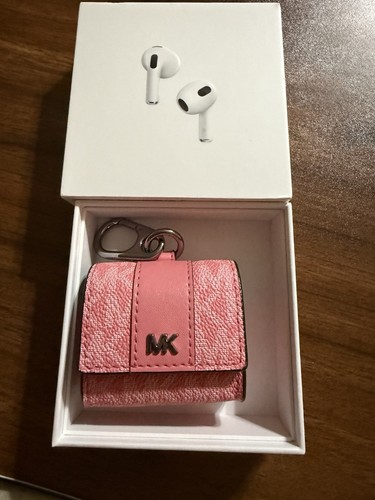 APPLE AIRPODS 3RD GEN BUNDLE - 第 9/10 張圖片