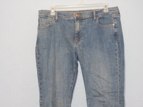 Old Navy Sweetheart Women's Size 16 Regular Boot Cut Med Wash Denim Blue Jeans - Picture 3 of 11