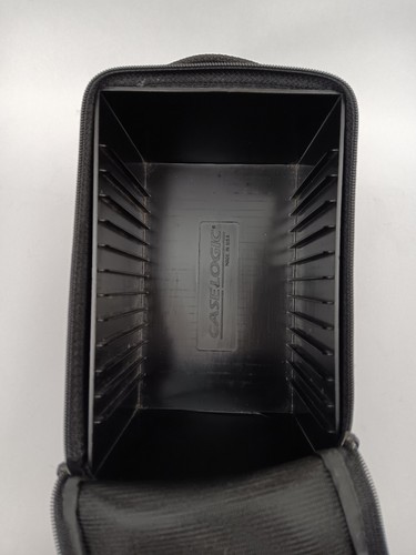 Vintage Case Logic Caselogic 15 CD Case Holder Black Nylon Carrying Case - Picture 8 of 8