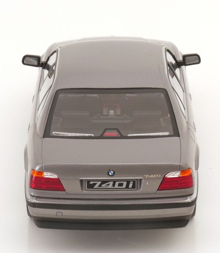 1:18 KK-Scale BMW 740i E38 1994 greymetallic - Picture 6 of 6