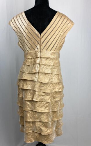 Adrianna Papell Kleid Damen gold schimmernder Rollladen plissiert formell Größe 12 - Bild 2 von 7