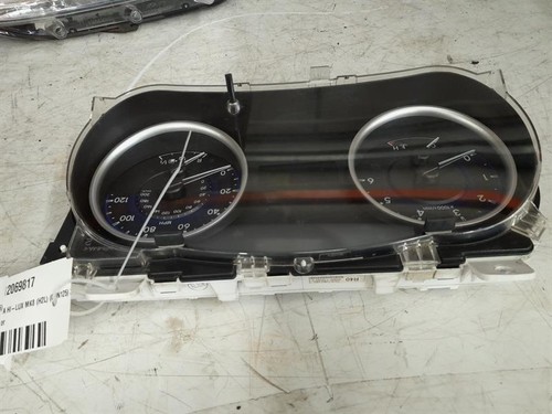 INSTRUMENT CLUSTER TOYOTA HI-LUX MK8 (H2L) (GUN125) 16-18 2393 DIESEL - Picture 2 of 7