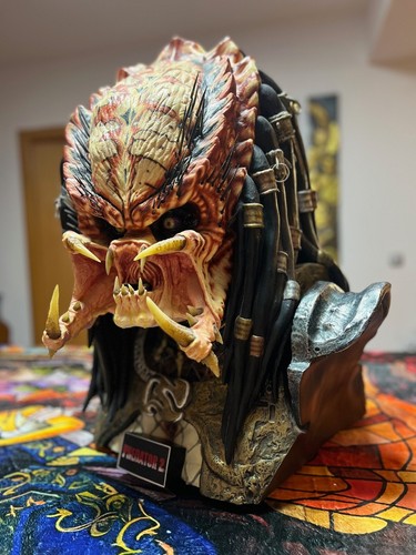 Predator 2: Life Size Bust Prop Replica Sideshow Cool Props - Imagen 13 de 14