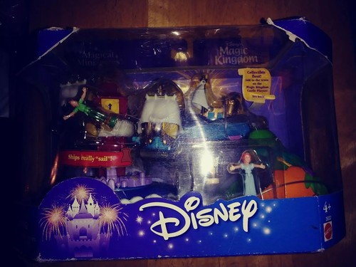 2000 DISNEY'S MAGIC KINGDOM MAGICAL MINIATURES PETER PAN SET 2000 DISNEY'S MAGIC KINGDOM MAGICAL MINIATURES PETER PAN SET