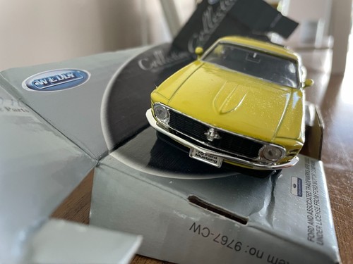 WELLY 1970 FORD MUSTANG YELLOW #1:43.  - Picture 6 of 10