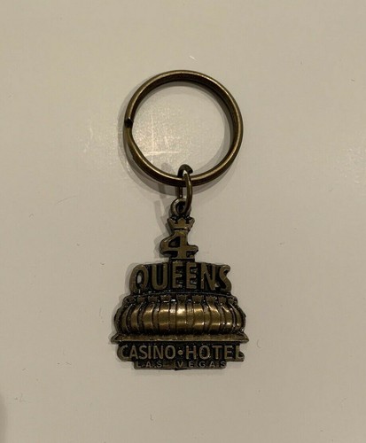 Vintage 4 Queens Casino Hotel Schlüsselanhänger Schlüsselring bronzefarbene Oberfläche Souvenir  - Bild 3 von 4