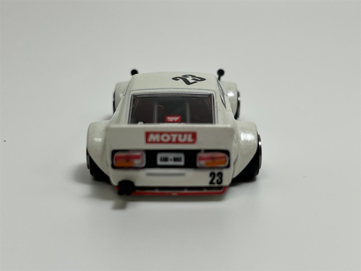Datsun Kaido Fairlady Z Motul V3 1:64 Scale Mini GT KHMG064