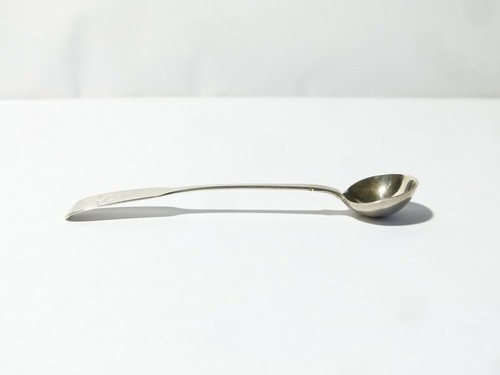 Antigua cuchara de sal victoriana de plata esterlina 1846 con mango de violín E. Eaton (e - Imagen 6 de 10