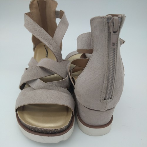 Maurices Womens Chenay Strappy Sandals Beige Wedge Heels Back Zip 9.5 M - Picture 3 of 10