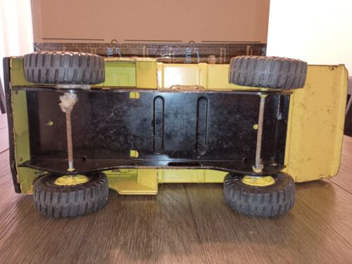 VTG. 1960s/70s (17 Inch) Yellow Nylint Dump Truck - Made In Rockford IL - Picture 13 of 13