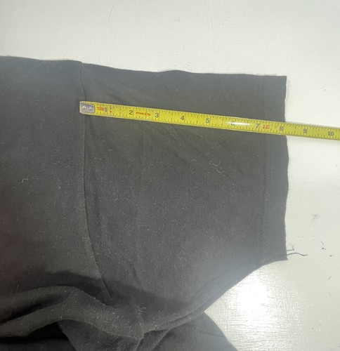 Billie Eilish Shirt Men XL Short Sleeve Crew Neck Hands To Face Graphic 2020 - Picture 22 of 22