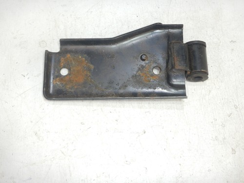 Jeep Cherokee XJ 97-01 AW4 Automatic Transmission Mount Bracket Exhaust Hanger - 第 2/9 張圖片
