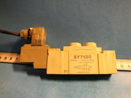 SMC  SY7120 24V    Solenoid valve - Picture 1 of 4