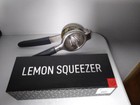 Lemon Squeezer, Citrus Juicer - Stainless Steel Lime Press, Le...