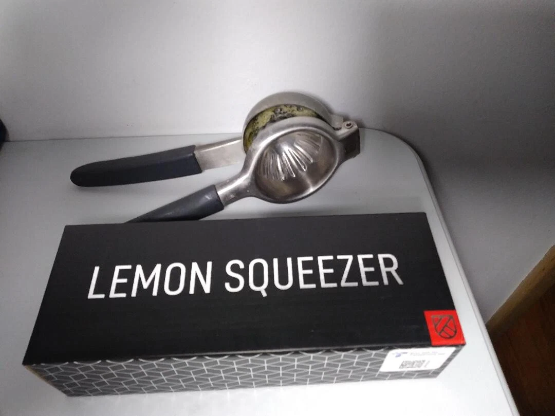 Lemon Squeezer, Citrus Juicer - Stainless Steel Lime Press, Le...