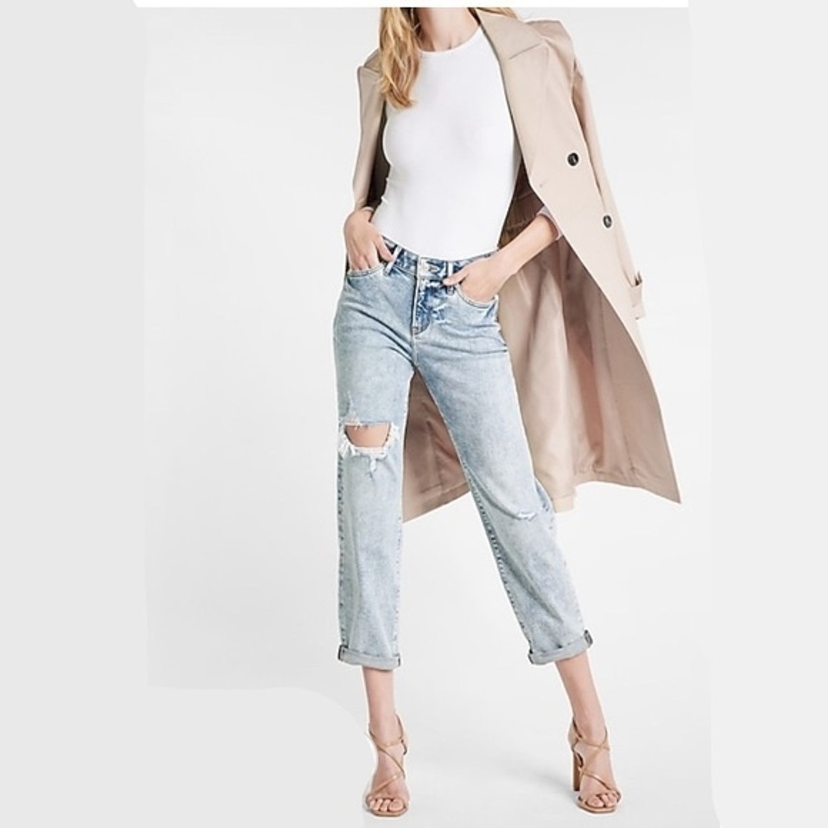 NWT Express Mid Rise Light Wash Ripped Boyfriend Jeans