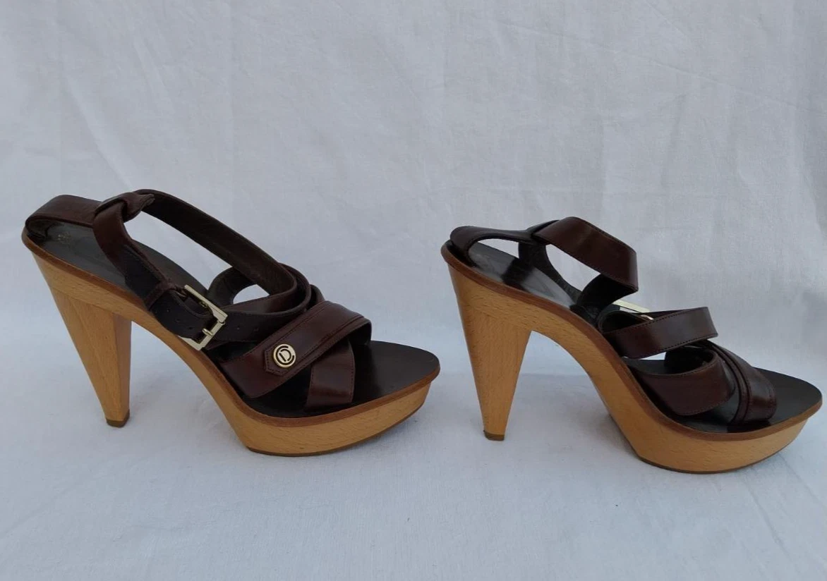 CHRISTIAN DIOR SANDALES A PLATEFORME EN CUIR MARRON
