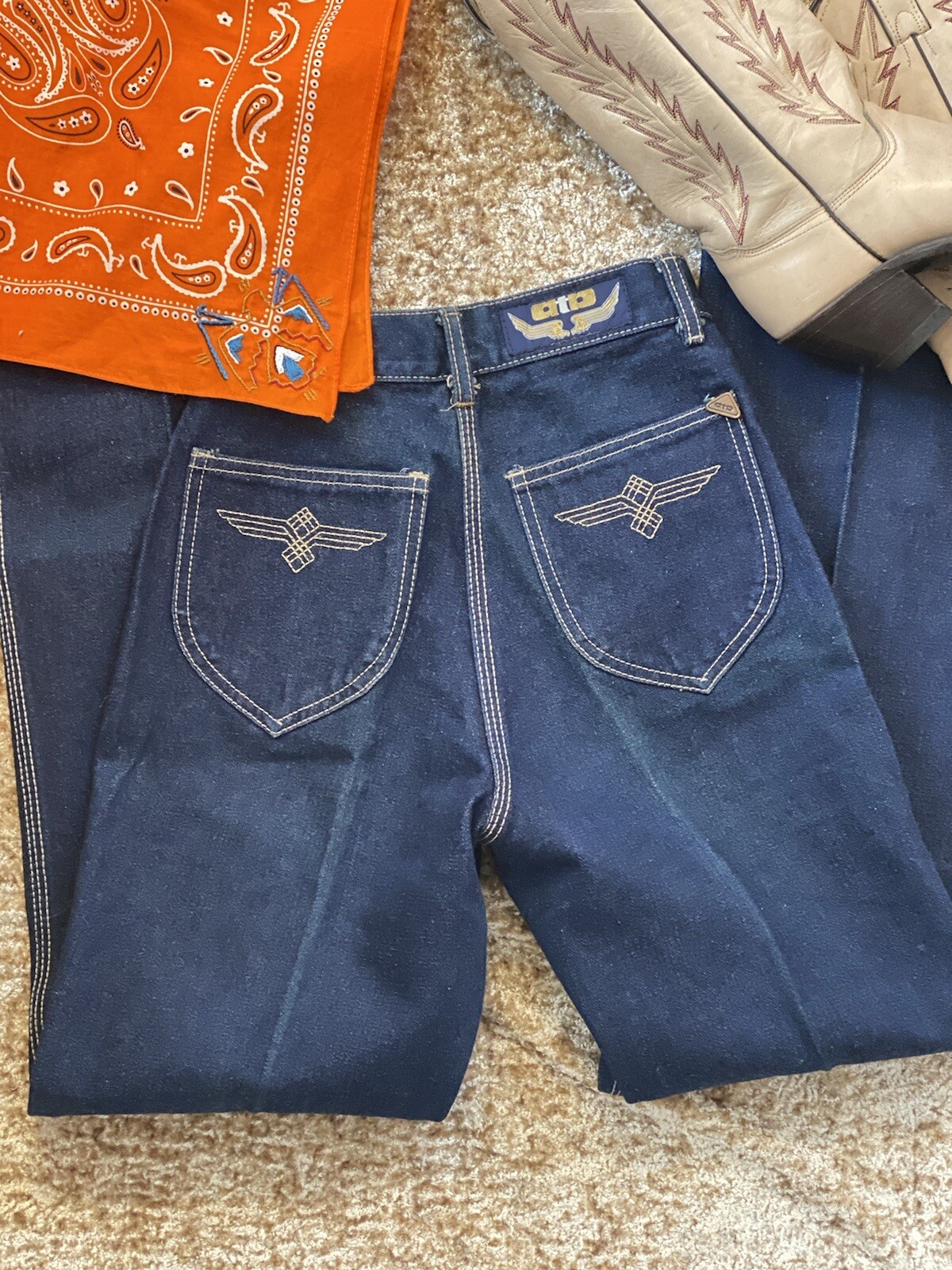 High Rise Vintage Straight-Leg Jeans main image 0