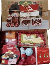 NEW Christmas Gift Hamper Dressing Kit Basket Craft Present DIY Friends Parents