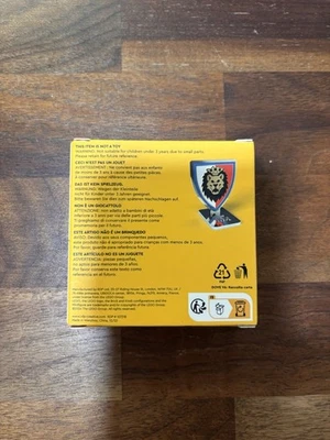 LEGO 5008909 Lion Castle Magnet w/ Stand - New Insider VIP Rare 🔥 - Image 1 of 2