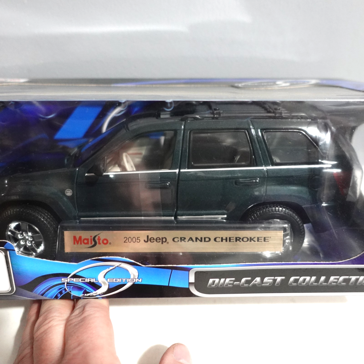 Maisto Diecast 2005 Jeep Grand Cherokee Dark Green 1:18 Scale | eBay