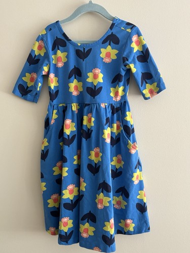 Hanna Anderson Girls Blue Daffodil Print Skater Dress with Pockets Size 6/7 - Picture 2 of 7