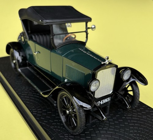 Signature Models 1920 Cleveland Roadster 1:18  Scale - Crawford Museum Series - Picture 9 of 15