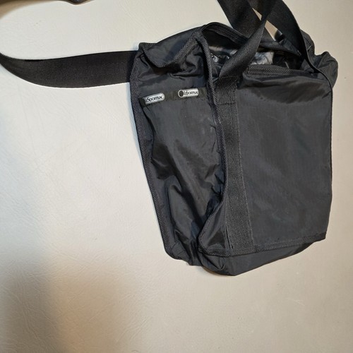 LeSportsac Black Gray Floral Print Zip Weekender Tote Bag Lightweight Travel - Picture 11 of 13