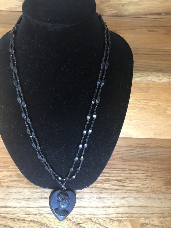 RARE 1880 Large Black Cameo Heart Of Vulcanite 28 1/2”Glass Beaded Necklace 