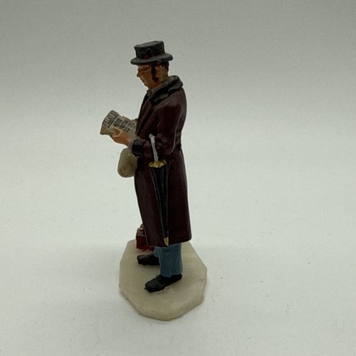 Lemax Man Reading The Morning Paper Caddington Village 1999 Retired 92272 - Picture 3 of 6