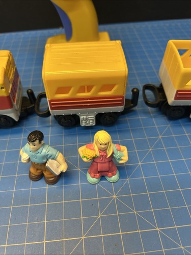 FISHER PRICE GEOTRAX GRAND CENTRAL STATION AERO & ERIC & Figure ~ Parts Only - Picture 3 of 5