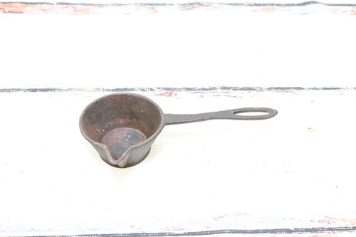 Antique . Cast Iron Ladle Dipper Smelting Blacksmith Smelter 9.75"L - Picture 2 of 7