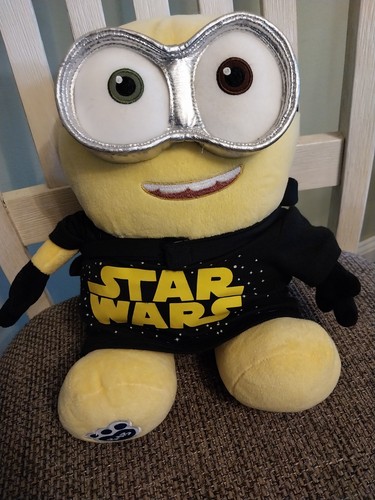 BAB Bob The Minion 12" Wearing Star Wars Shirt With Chewbacca Crossbow - Picture 5 of 14