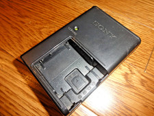 Sony BC-CSD Battery Charger for NP-BG1 NP-FG1 Cyber-shot Digital Cameras OEM