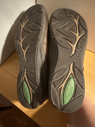 Women’s Size 11 Brown Leather Earth Shoes - Picture 5 of 9