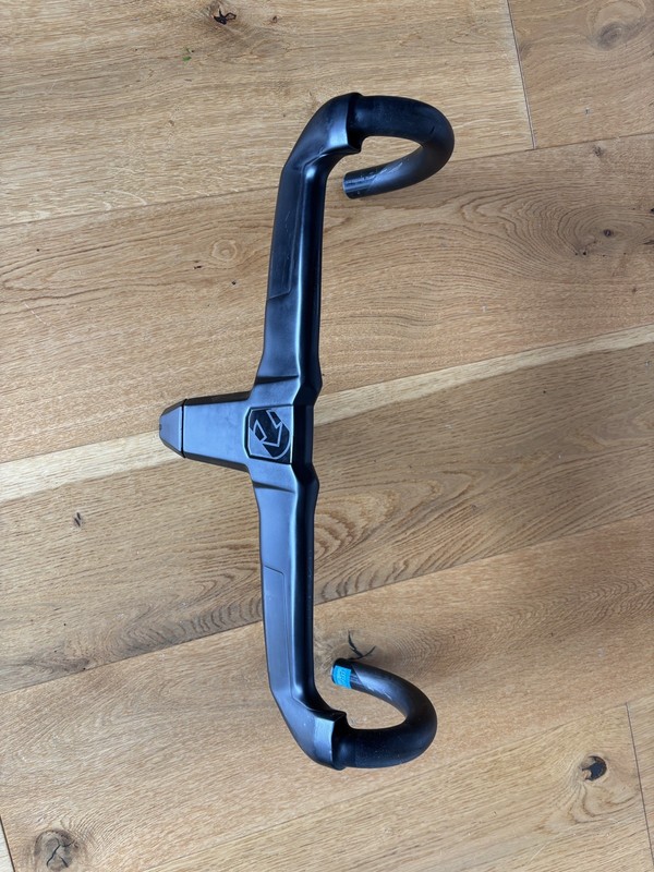 Pro Vibe Evo Carbon Cockpit / integrated one-piece handlebar, 42 / 115 mm