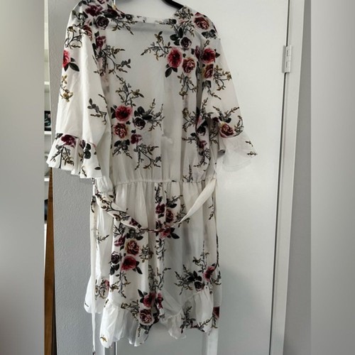 Boohoo Plus Flower Ruffle One Piece White Romper Plus Size 18 - Picture 11 of 13