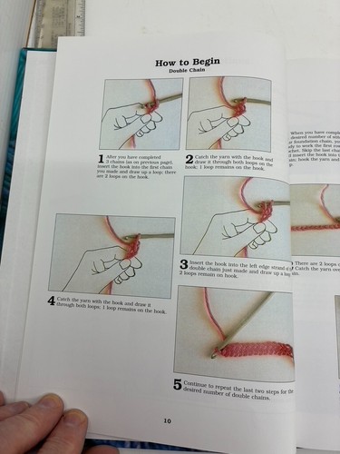 Lot of 2 Crochet Books – Complete Course & Visual Quick Tips for DIY Beginners - Picture 11 of 20