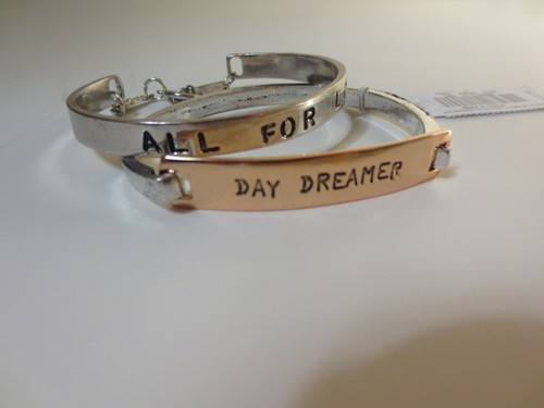 American Eagle Outfitters AEO Day Dreamer All For Love Cuff Bracelet Set 2 NWT - Picture 5 of 6