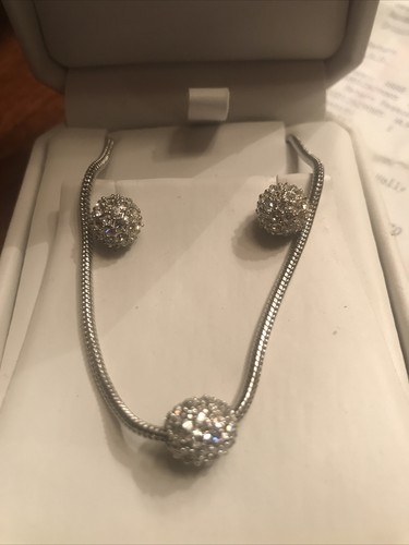 New Landau NHL Necklace And Earrings Set. Sterling Silver And Crystal - Picture 2 of 3