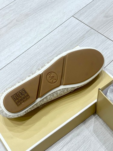 Mocasín Michael Kors Juliette Logo - Nuevo - Imagen 6 de 9