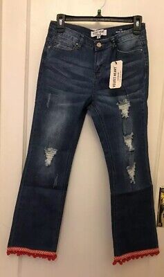 NWT Velvet Heart Jeans Women's Crop Flare With Pom Pom 28 NWT Velvet Heart Jeans Women's Crop Flare With Pom Pom 28