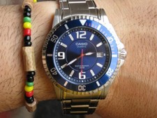Casio Diver Collection Uhr Herren Damen STAHL Datum Krone Schraube 200m